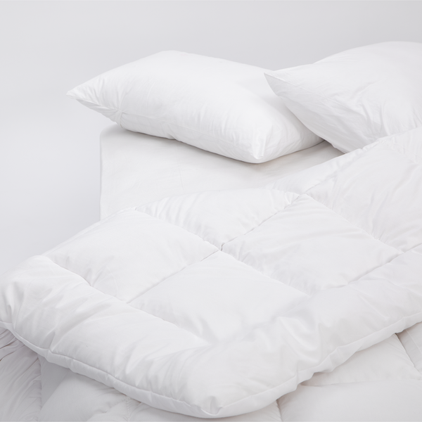 Hotel Quilt® King Size + 2 Hotel Pillows 1100g