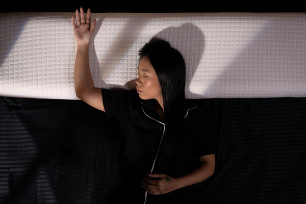 Long contour pillow 