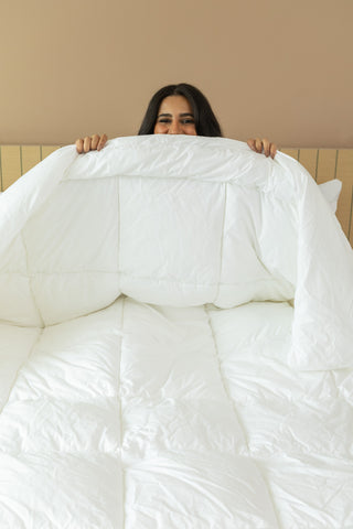 لحاف فندقي بريميوم | مايكرو فايبر | قماش TC233 | ضمان ١٢ شهر