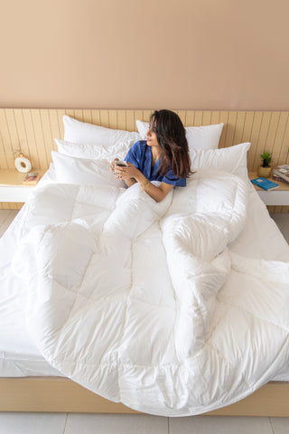 لحاف فندقي بريميوم | مايكرو فايبر | قماش TC233 | ضمان ١٢ شهر